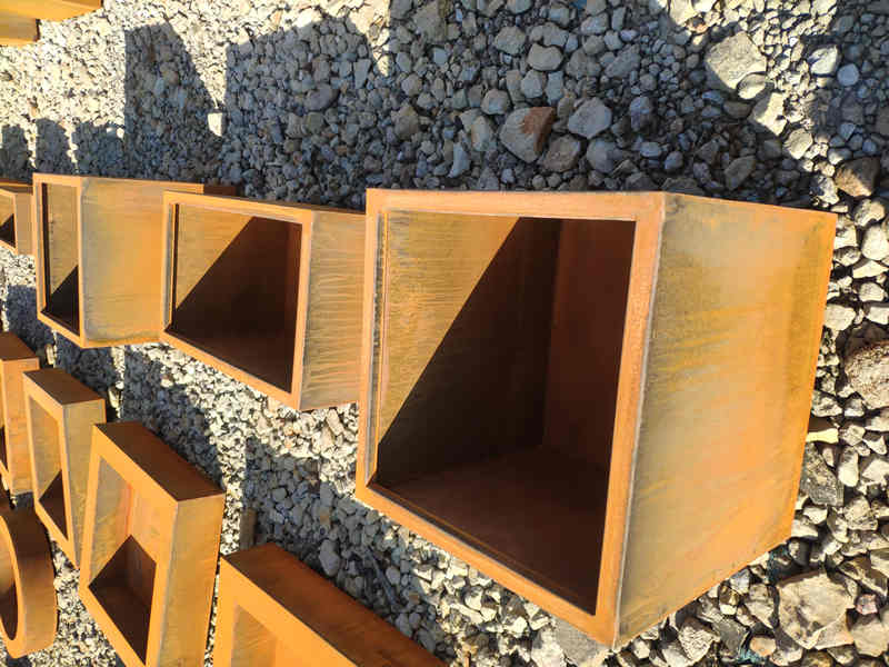 <h3>Metal Pots - Bunnings Australia</h3>
